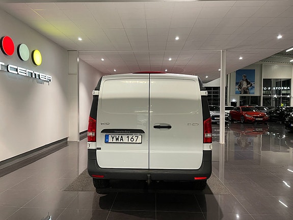 Mercedes-Benz Vito 111 7 of 17