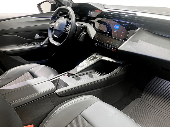 Peugeot 308 11 of 15