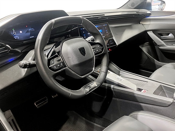 Peugeot 308 4 of 5