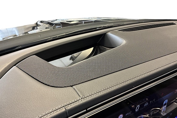 Mercedes-Benz GLE53 18 of 20