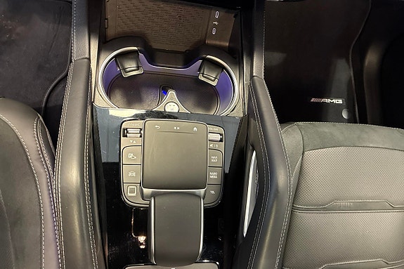 Mercedes-Benz GLE53 17 of 20