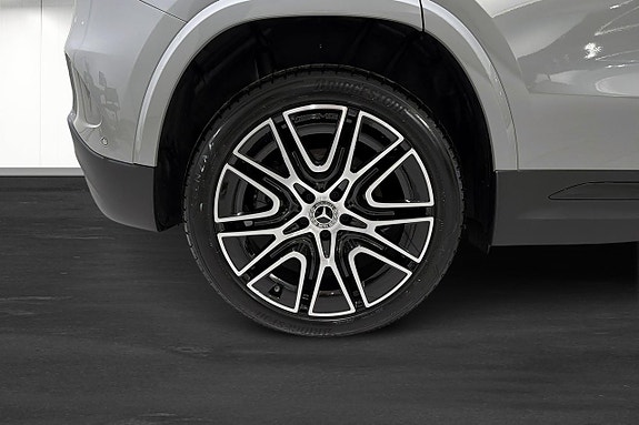 Mercedes-Benz GLA250 e 5 of 19