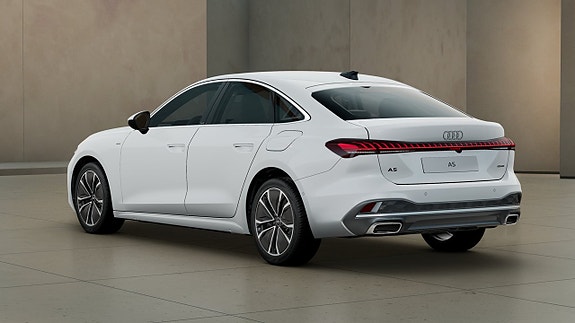Audi A5 3 of 11