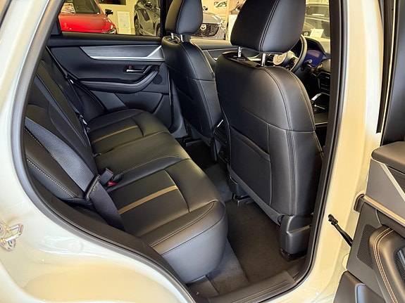 Mazda CX-60 5 of 6