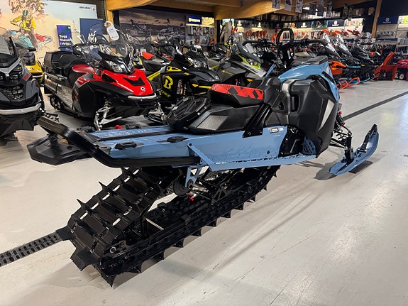 Ski-Doo Freeride 146" 850 e-tec 3 of 4