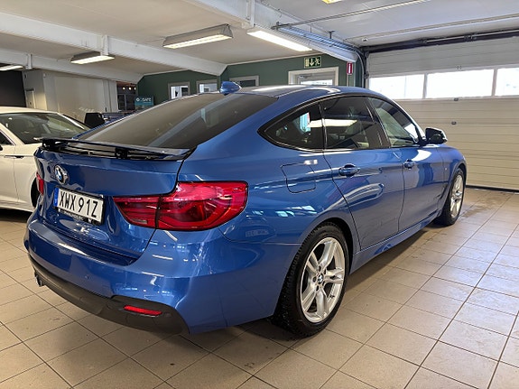 BMW 320 5 of 5