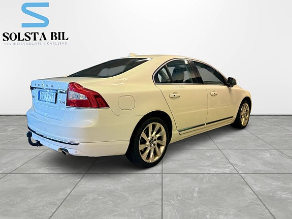 Volvo S80 3 of 12