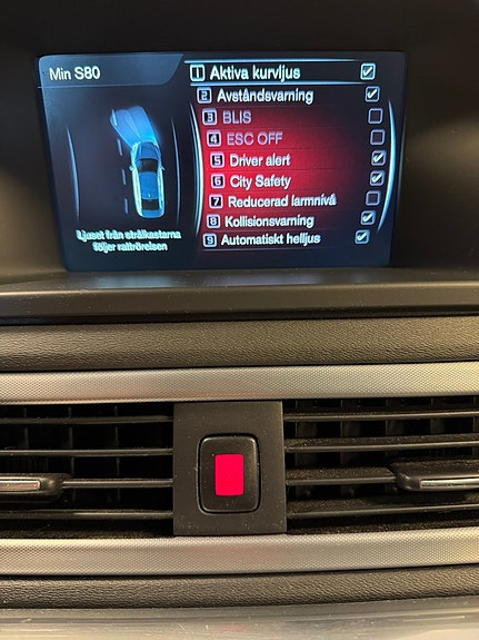 Volvo S80 11 of 12