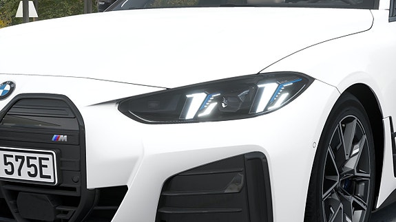 BMW i4 6 of 13