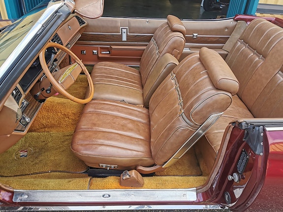 Buick Le Sabre 5 of 5