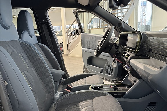 Fiat Grande Panda E 9 of 12