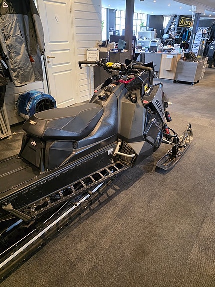 Polaris Sks 800 Shorty endast 782:- i månaden 11 of 11