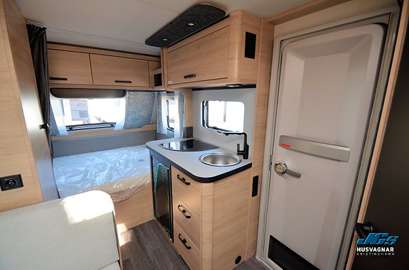 Weinsberg CaraOne 390 QD 3 of 6