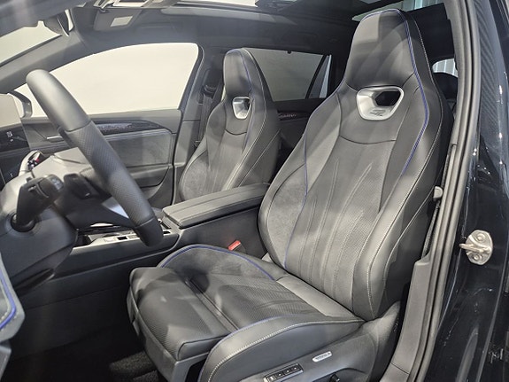 Volkswagen Passat 7 of 21