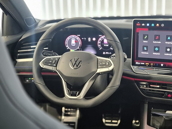 Volkswagen Passat 10 of 21