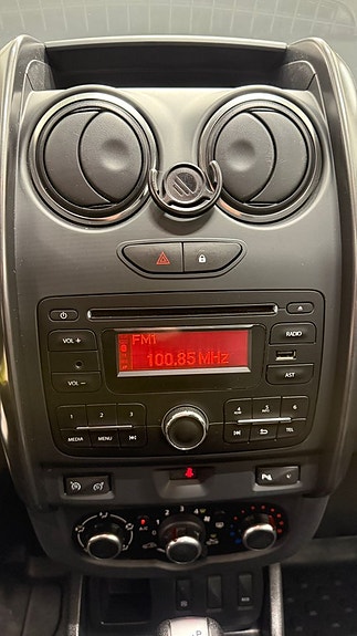 Dacia Duster 9 of 14