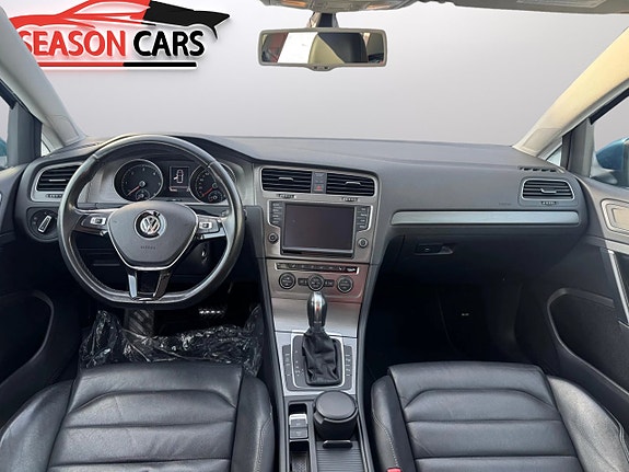 Volkswagen Golf VII 7 of 14