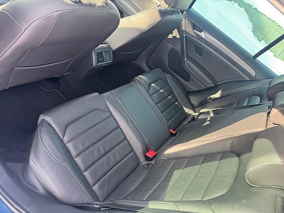 Volkswagen Golf VII 14 of 14