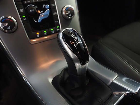 Volvo XC60 20 of 22