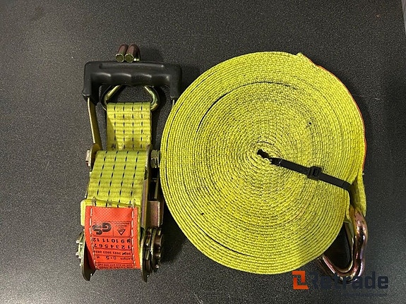 Stort parti med spännband 370 st