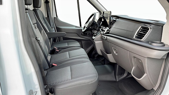 Ford Transit 3 of 5