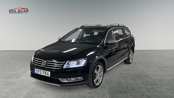 Volkswagen Passat Alltrack 3 of 5