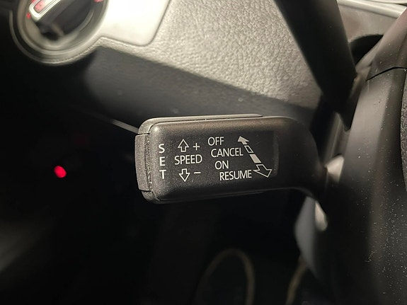Volkswagen Passat Alltrack 20 of 26
