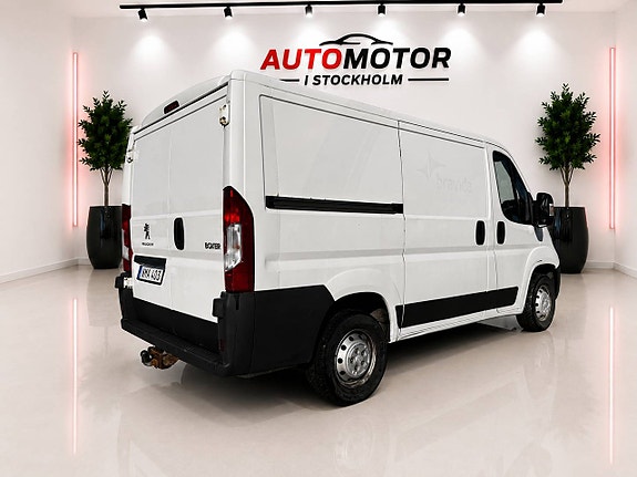 Peugeot Boxer 2 of 8