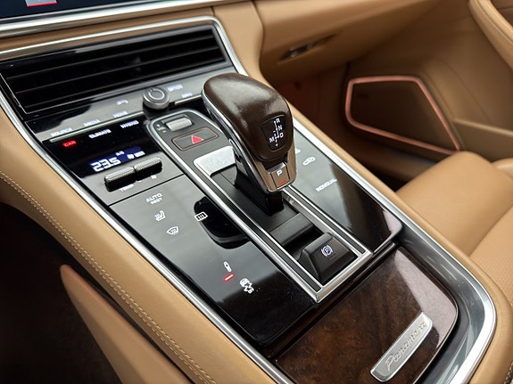 Porsche Panamera Turbo S 24 of 30