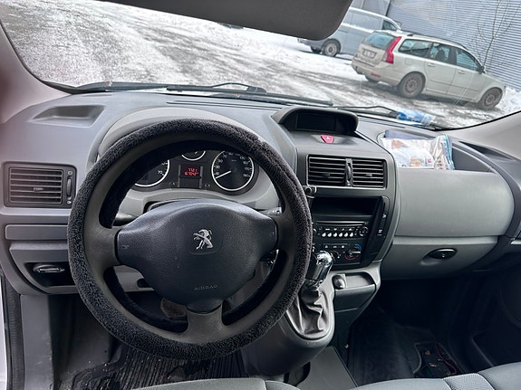 Peugeot Expert 6 of 10