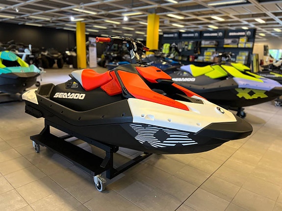 Sea-doo Spark 1up Trixx 90hk *LAGERRENSNING*