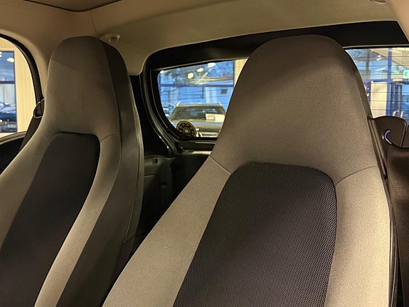 Smart Fortwo 8 of 15