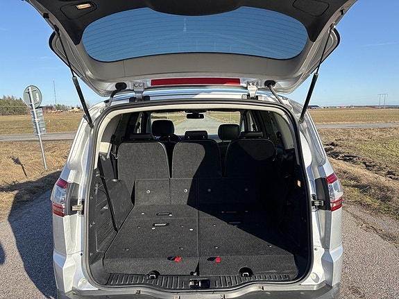 Ford S-MAX 6 of 24