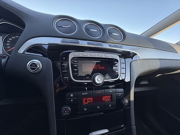Ford S-MAX 14 of 24