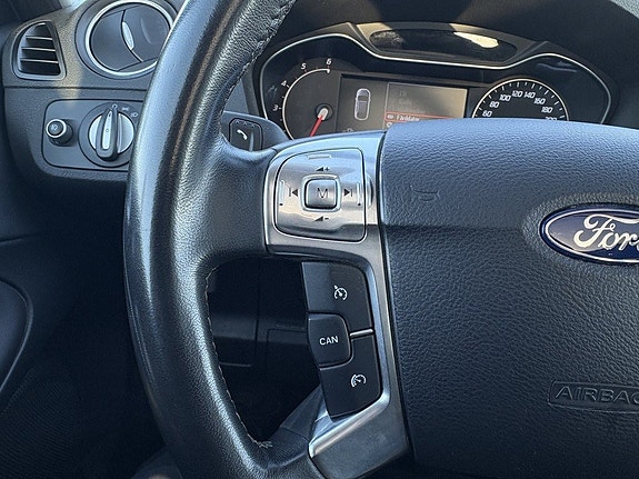 Ford S-MAX 12 of 24