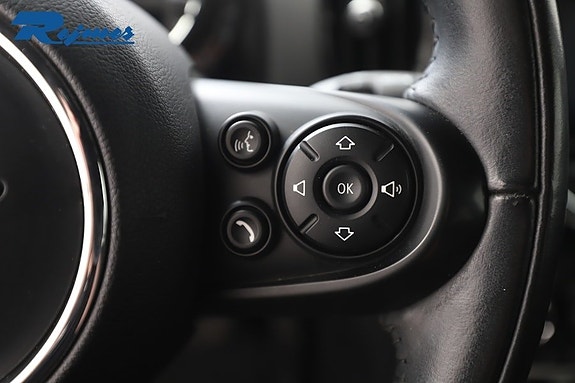 MINI Countryman Cooper SE 15 of 21