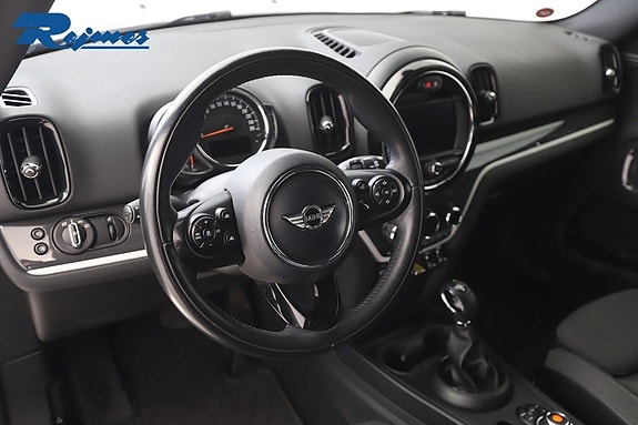 MINI Countryman Cooper SE 2 of 5