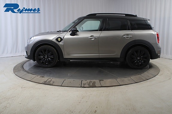 MINI Countryman Cooper SE 4 of 5