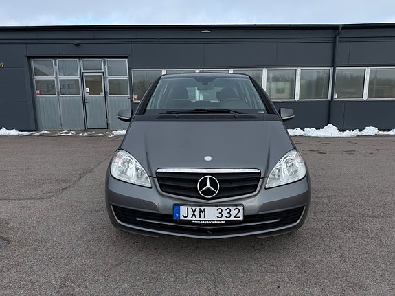 Mercedes-Benz A160 2 of 20