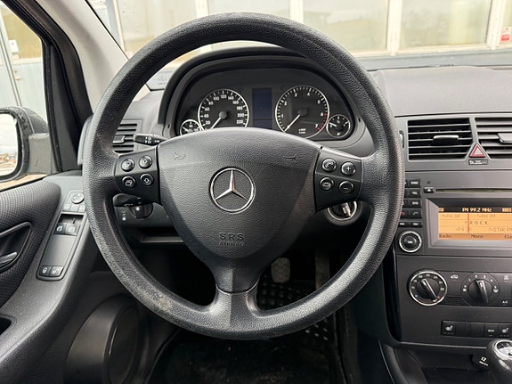 Mercedes-Benz A160 17 of 20