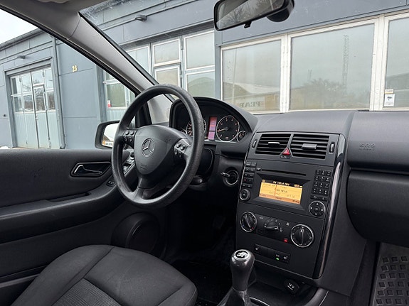 Mercedes-Benz A160 12 of 20