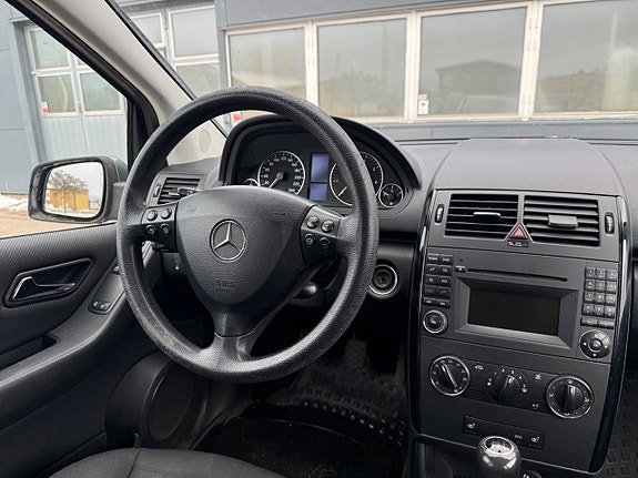 Mercedes-Benz A160 14 of 20
