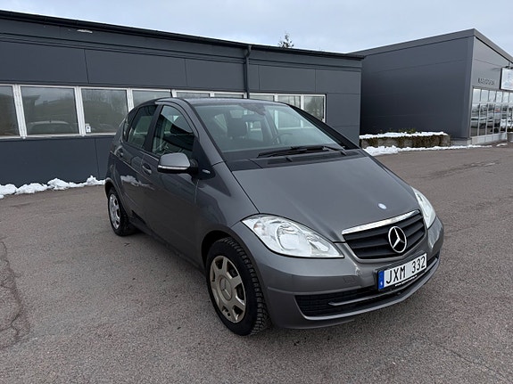 Mercedes-Benz A160 3 of 20