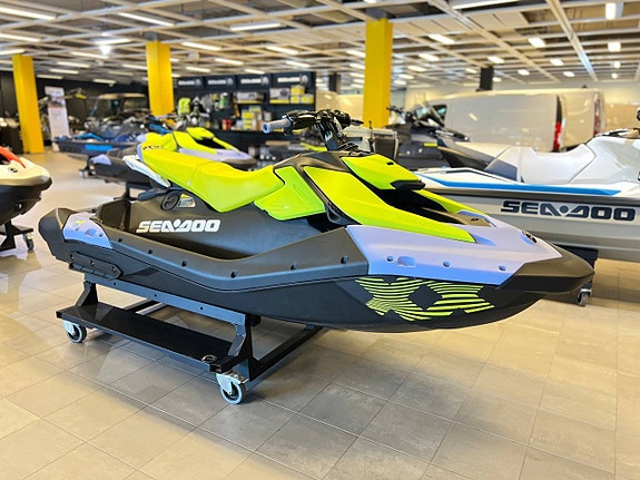 Sea-doo Spark 3up Trixx 90hk *LAGERRENSNING*