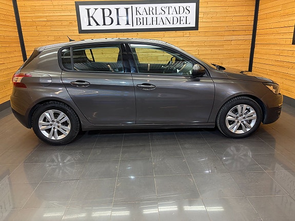 Peugeot 308 7 of 21