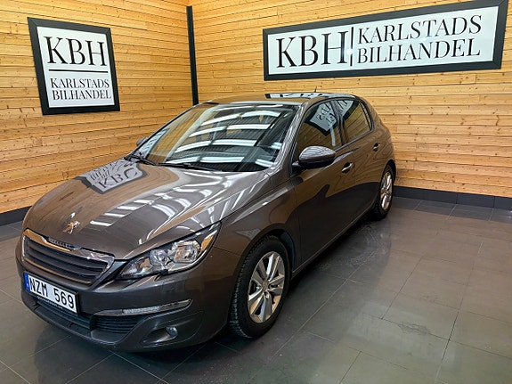Peugeot 308 2 of 5