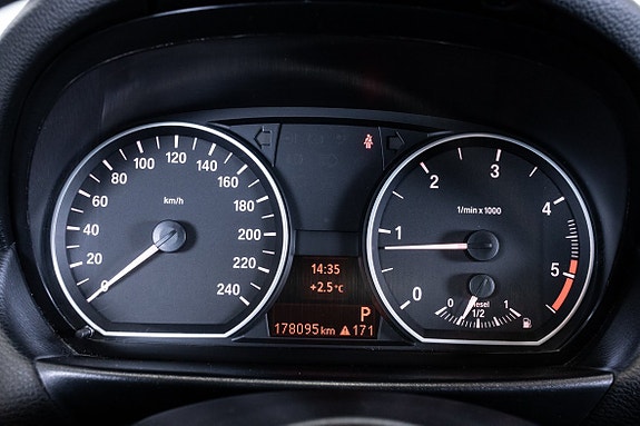 BMW 118d 22 of 24
