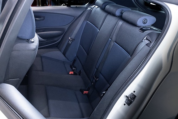 BMW 118d 24 of 24