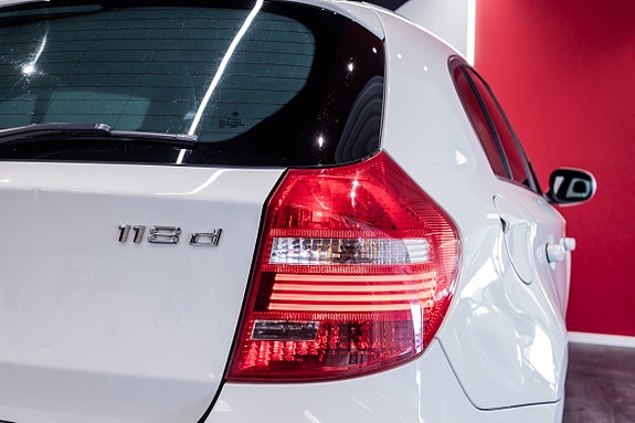 BMW 118d 9 of 24