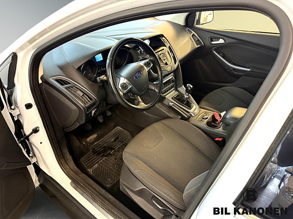 Ford Focus 7 of 15